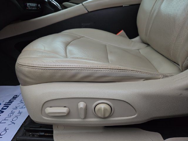 Used 2018 Buick Enclave Essence AWD/4WD image 21