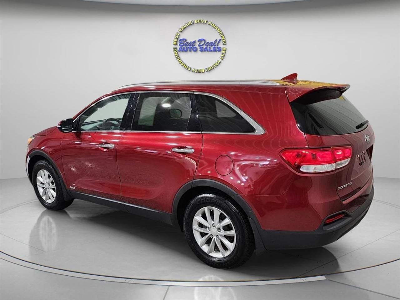 Used 2016 Kia Sorento AWD w/ LX Convenience Package image 4