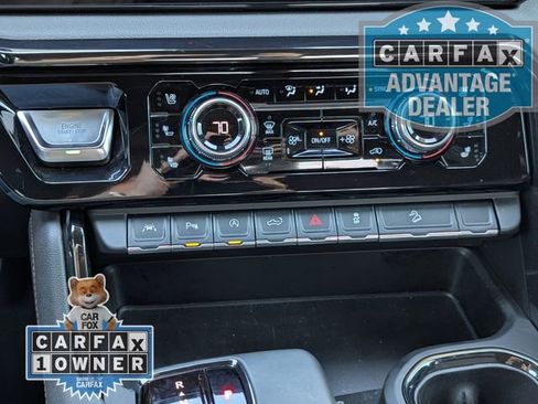 Used 2025 GMC Sierra 1500 AT4 image 11