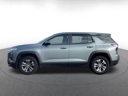 Used 2025 Chevrolet Equinox LT image 7