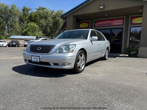 Used 2006 Lexus LS 430 w/ Modern Luxury Pkg RWD image 3