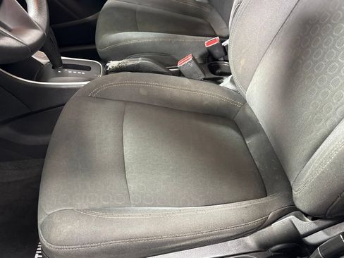 Used 2019 Chevrolet Trax LS FWD image 10