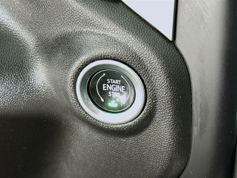 Used 2021 Chevrolet Silverado 2500 LTZ w/ LTZ Convenience Package image 19