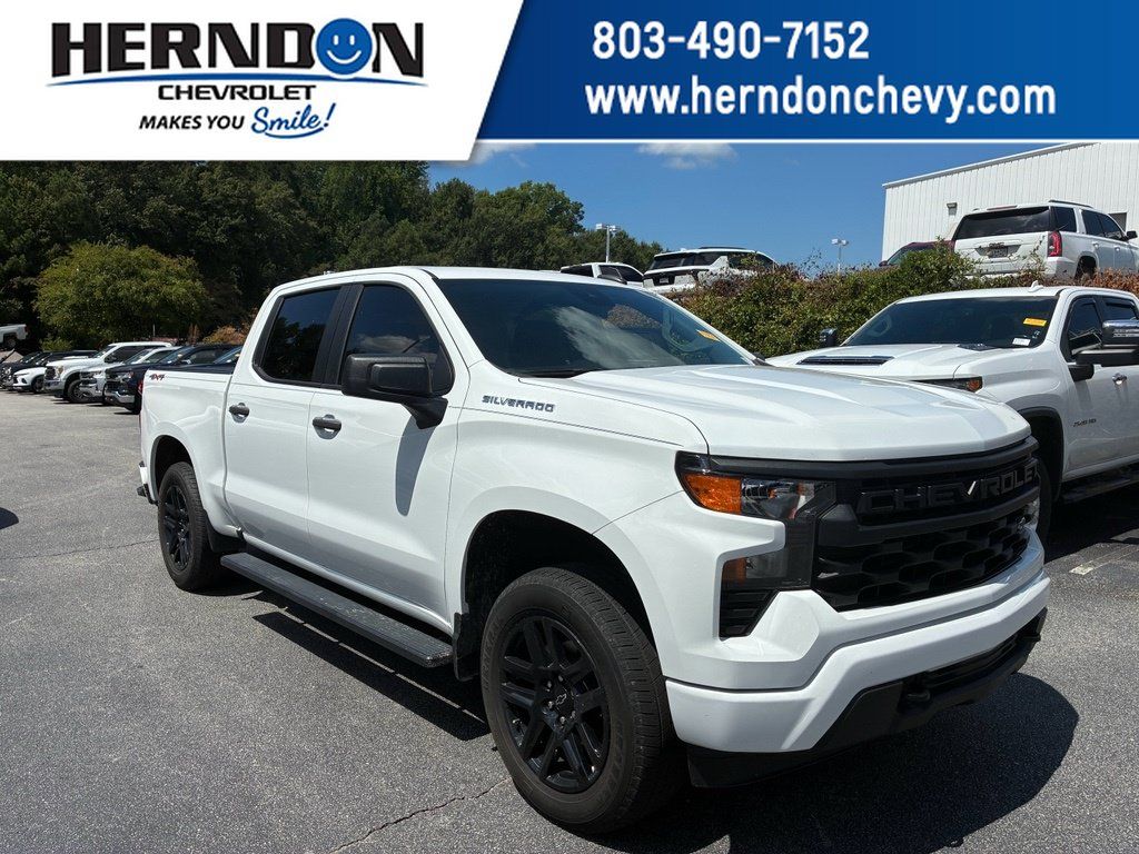 Used 2023 Chevrolet Silverado 1500 Custom AWD/4WD image 1