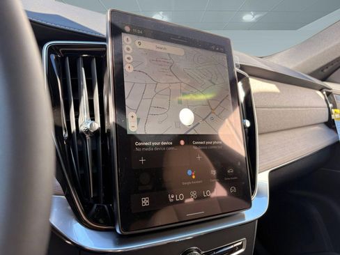 Certified 2026 Volvo XC90 B6 Plus w/ Protection Package Premier AWD/4WD image 29