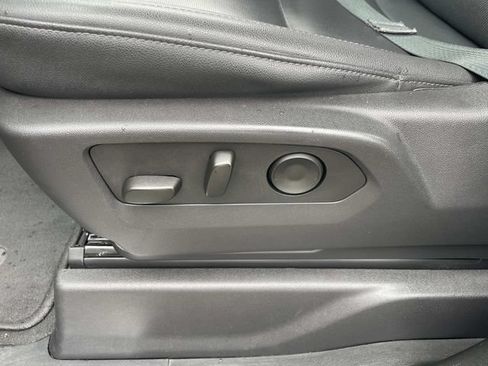 Used 2025 GMC Sierra 1500 SLT AWD/4WD image 20