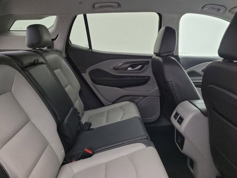 Used 2022 GMC Terrain SLT image 19