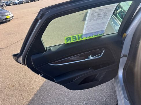 Used 2014 Cadillac XTS Luxury image 10