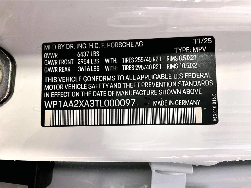 Used 2026 Porsche Macan 4 Electric AWD/4WD image 15