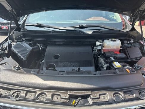 Used 2019 Buick Enclave Avenir w/ Avenir Technology Package AWD/4WD image 24