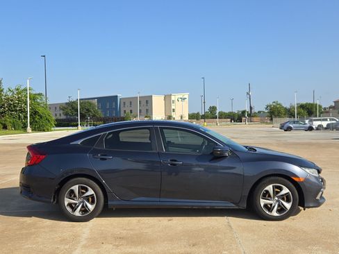 Used 2019 Honda Civic LX image 2