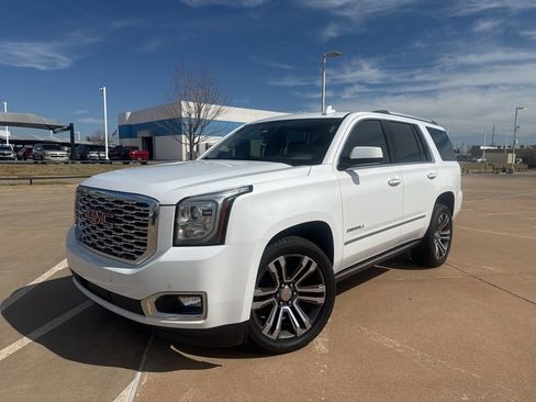Used 2020 GMC Yukon Denali w/ Denali Premium Package image 1
