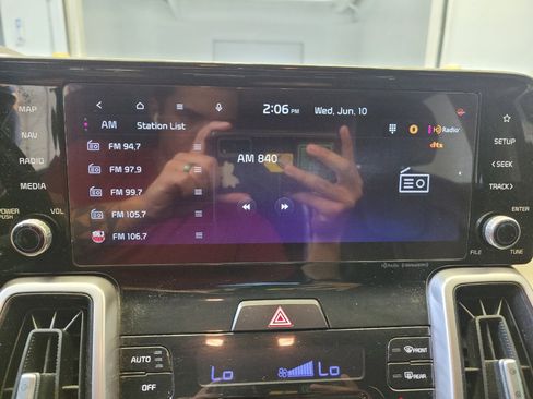 Used 2023 Kia Sorento EX AWD/4WD image 25