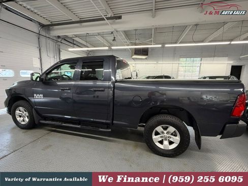 Used 2018 RAM 1500 Express AWD/4WD image 11