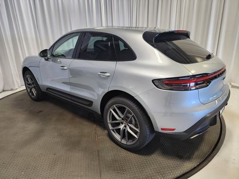 Used 2025 Porsche Macan image 3