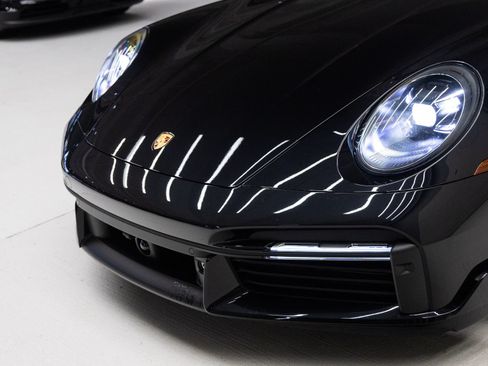 Certified 2025 Porsche 911 Turbo S AWD/4WD image 33