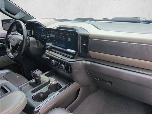 Used 2022 Chevrolet Silverado 1500 ZR2 w/ Technology Package AWD/4WD image 23