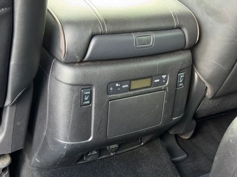 Used 2022 Nissan Armada Platinum w/ Captain's Chairs Package RWD image 40