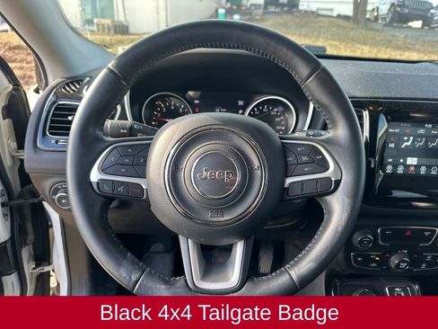 Used 2019 Jeep Compass Altitude image 15