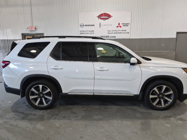 Used 2023 Honda Pilot Elite image 2