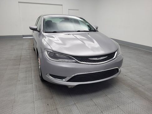 Used 2016 Chrysler 200 Limited FWD image 14