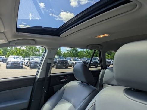 Used 2019 Subaru Outback 2.5i Limited AWD/4WD image 34