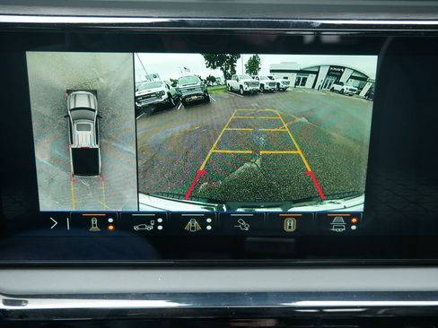 New 2026 GMC Sierra 1500 AT4X w/ LPO, Black Badging Package AWD/4WD image 10