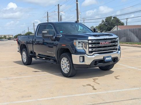 Used 2022 GMC Sierra 2500 SLE w/ SLE Value Package; AWD/4WD image 3