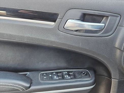 Used 2021 Chrysler 300 S image 10