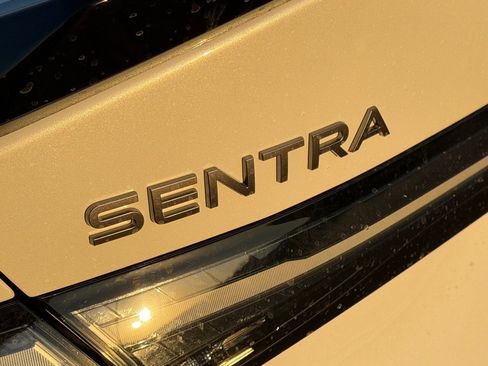 New 2026 Nissan Sentra SR w/ SR Premium Package image 7