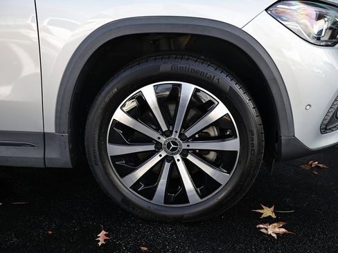 Used 2021 Mercedes-Benz GLA 250 4MATIC image 4