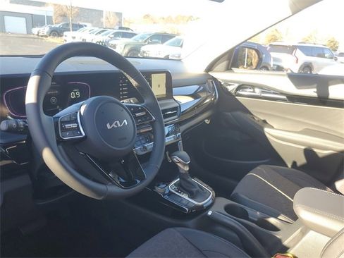 New 2026 Kia Seltos S image 12