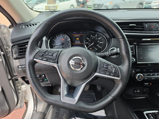 Used 2019 Nissan Rogue SV AWD/4WD image 14
