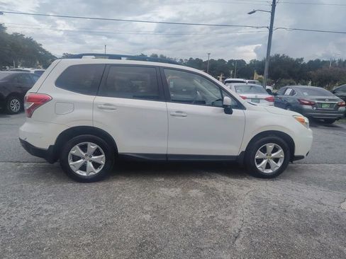 Used 2016 Subaru Forester 2.5i Premium w/ All-Weather Package AWD/4WD image 8