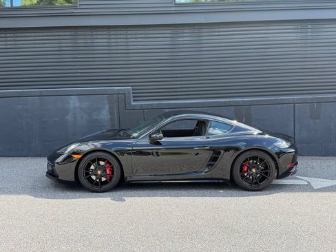 Used 2018 Porsche 718 Cayman RWD image 7