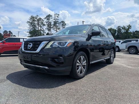 Used 2018 Nissan Pathfinder S AWD/4WD image 8