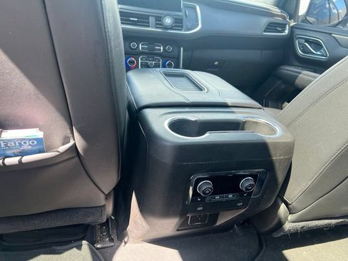 Used 2021 Chevrolet Suburban LT w/ LT Signature Package AWD/4WD image 21