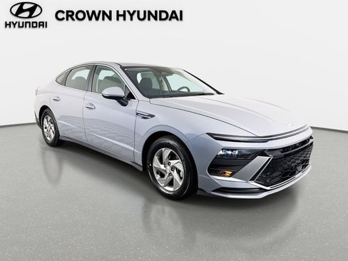 New 2026 Hyundai Sonata SE FWD image 3