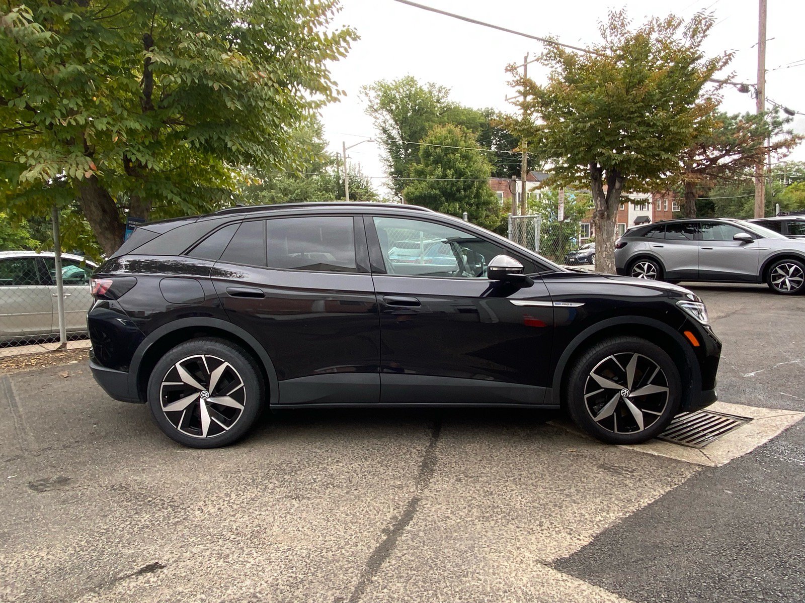 Certified 2023 Volkswagen ID.4 Pro S AWD/4WD image 2