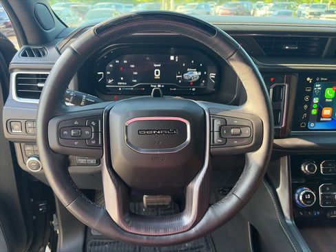 Used 2023 GMC Yukon Denali Ultimate AWD/4WD image 15