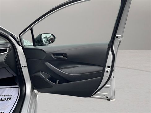 Used 2024 Toyota Corolla LE image 32