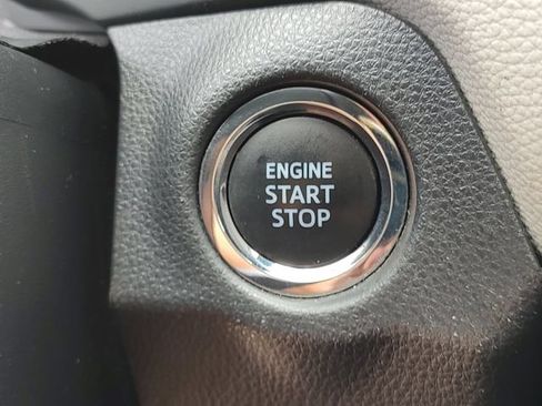 Used 2020 Toyota RAV4 XLE Premium FWD image 18