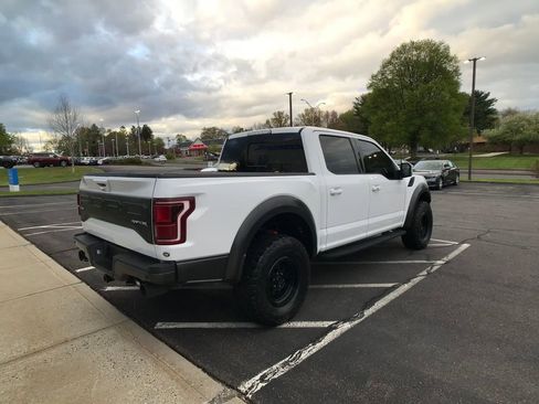 Used 2019 Ford F150 Raptor w/ Equipment Group 802A Luxury AWD/4WD image 15
