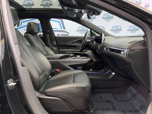 Used 2024 Cadillac Lyriq Sport image 26