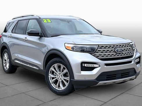 Used 2023 Ford Explorer Limited AWD/4WD image 3
