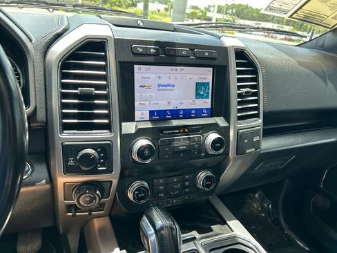 Used 2019 Ford F150 Platinum w/ Equipment Group 701A Luxury AWD/4WD image 30