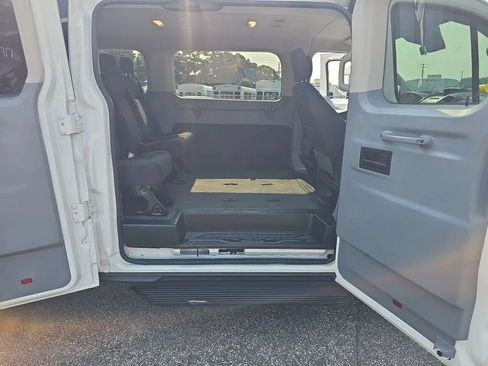 Used 2018 Ford Transit 350 XL RWD image 15