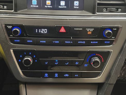 Used 2017 Hyundai Sonata SE image 14