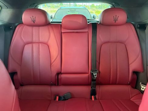 Certified 2023 Maserati Levante GT AWD/4WD image 22