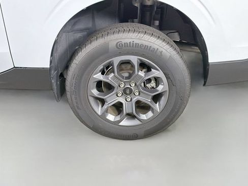Certified 2025 Ford Maverick XLT FWD image 35